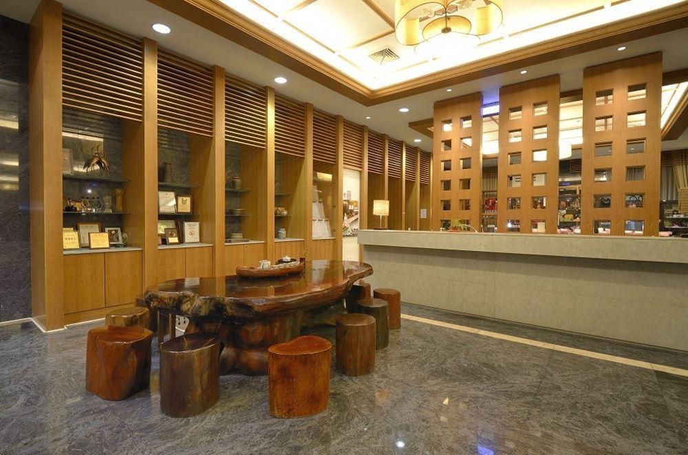Toong Mao Spa Resort Guanziling Tainan Exterior photo