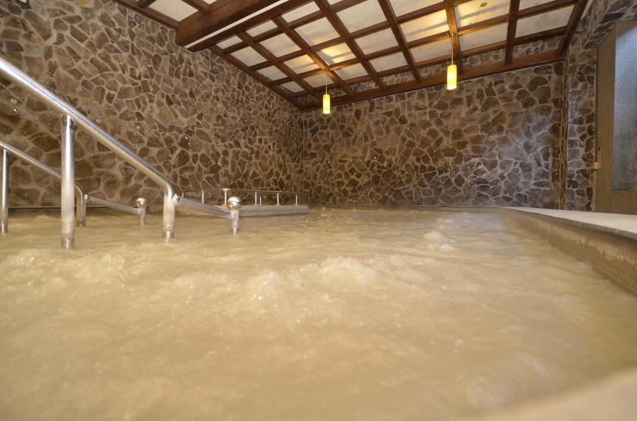 Toong Mao Spa Resort Guanziling Tainan Exterior photo