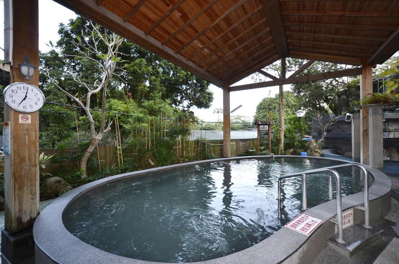 Toong Mao Spa Resort Guanziling Tainan Exterior photo