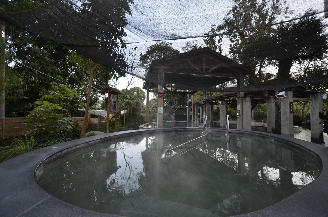 Toong Mao Spa Resort Guanziling Tainan Exterior photo